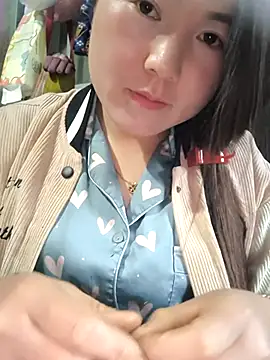 Snapshot of Sweetlove_77 chatting on 03/13/25, 10:15 Sweetlove 77 online show from 03/13/25, 10:15