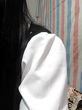 Sweetlove 77 online show from 12/17/25, 01:33