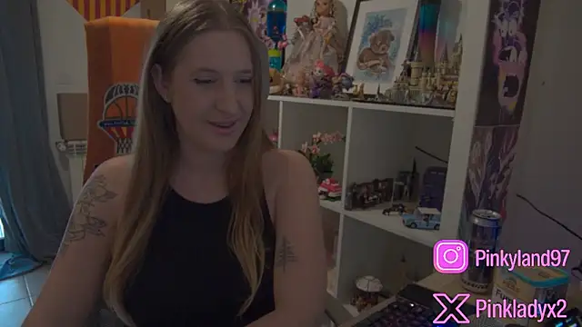 Pinkyladyxxx online show from 04/22/26, 05:47