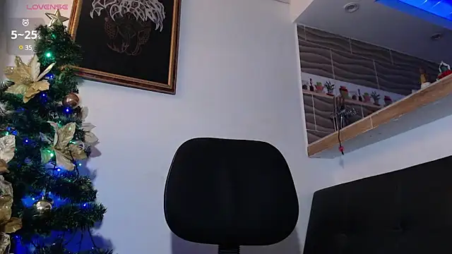 Snapshot of colby_scott chatting on 12/19/24, 06:34 colby scott online show from 12/19/24, 06:34