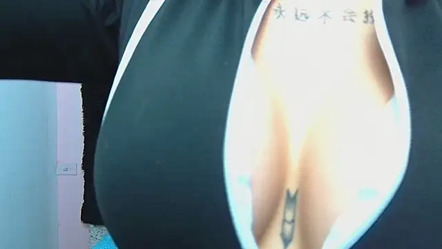 Vaioletcooper online show from 10/10/25, 07:24