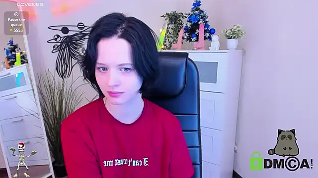 Alina Mills online show from 12/17/24, 10:44