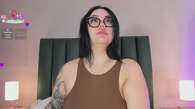 juicy led  online show from 04/22/26, 11:12