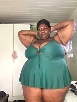 bustytitsxxx online show from 12/15/24, 04:40