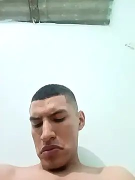 Snapshot of Rogersmit2 chatting on 11/01/25, 03:19 Rogersmit2 online show from 11/01/25, 03:19