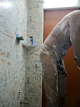 Snapshot of hairy_gun chatting on 03/18/25, 02:37 hairy gun online show from 03/18/25, 02:37