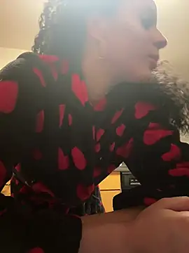 thatonelightskinn online show from 01/24/25, 08:44