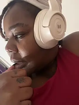 Snapshot of Goddess_Nafeesha chatting on 10/30/25, 04:14 Goddess Nafeesha online show from 10/30/25, 04:14