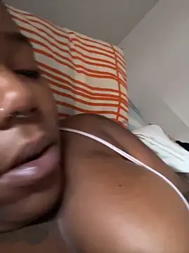 Snapshot of Goddess_Nafeesha chatting on 11/08/25, 03:34 Goddess Nafeesha online show from 11/08/25, 03:34