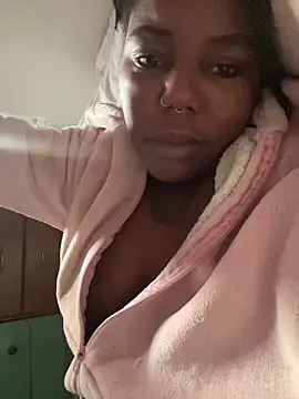 Snapshot of Goddess_Nafeesha chatting on 11/14/25, 04:17 Goddess Nafeesha online show from 11/14/25, 04:17