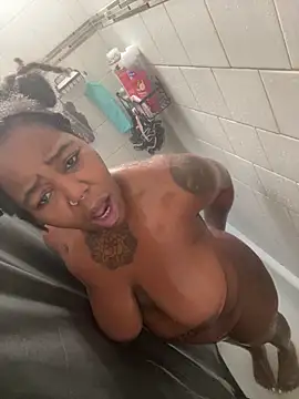 Snapshot of Goddess_Nafeesha chatting on 11/25/25, 06:08 Goddess Nafeesha online show from 11/25/25, 06:08