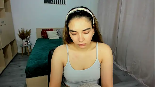 Alexa Dolly12 online show from 12/03/25, 06:32