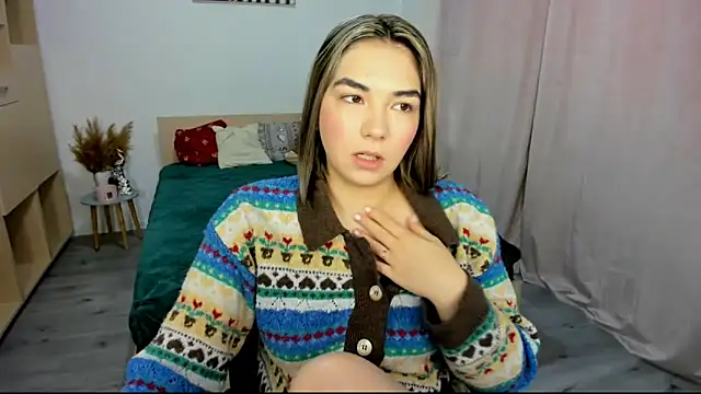 Alexa Dolly12 online show from 12/16/25, 08:08