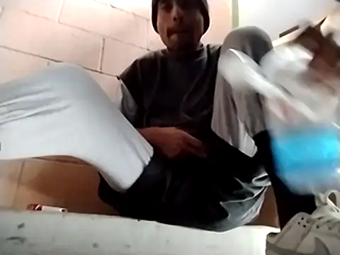 Snapshot of freakzmexx chatting on 01/07/26, 04:31 freakzmexx online show from 01/07/26, 04:31