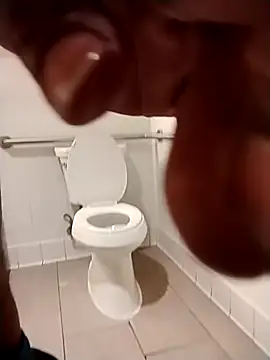 Snapshot of freakzmexx chatting on 02/03/26, 01:48 freakzmexx online show from 02/03/26, 01:48