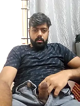 Snapshot of Hornie_small_Dick01 chatting on 09/18/25, 10:39 Hornie small Dick01 online show from 09/18/25, 10:39