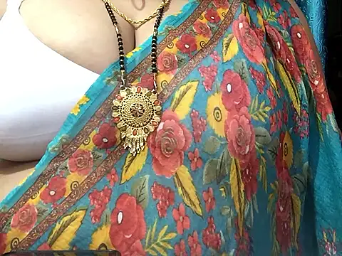 Snapshot of Desi_bhabhiii chatting on 12/03/24, 09:33 Desi bhabhiii online show from 12/03/24, 09:33