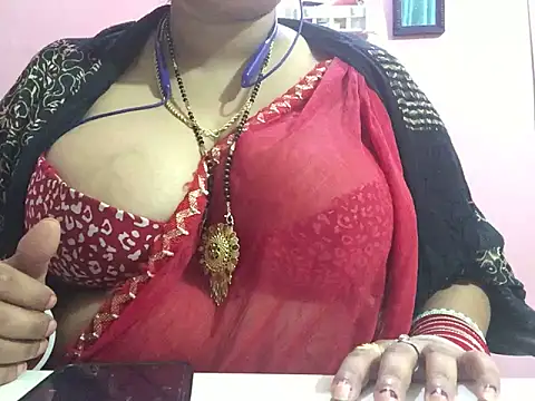 Snapshot of Desi_bhabhiii chatting on 12/15/24, 09:24 Desi bhabhiii online show from 12/15/24, 09:24
