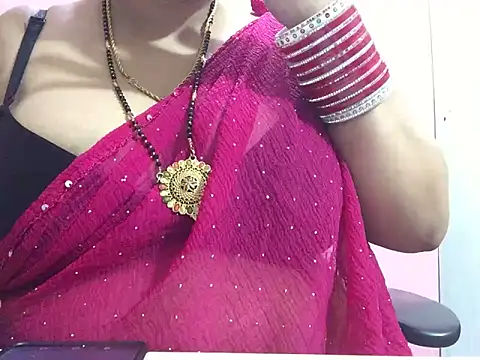 Snapshot of Desi_bhabhiii chatting on 01/08/25, 05:37 Desi bhabhiii online show from 01/08/25, 05:37