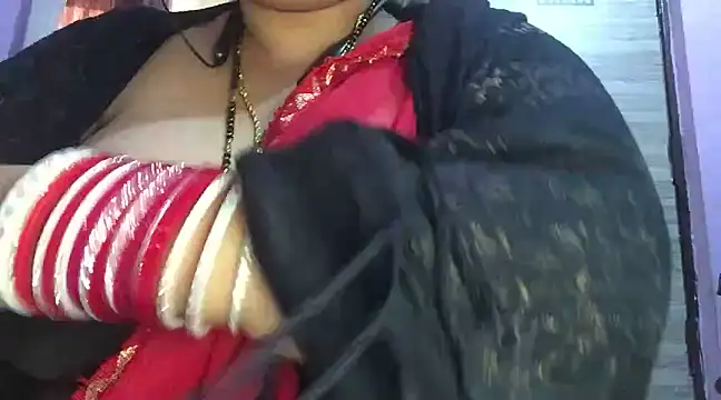 Snapshot of Desi_bhabhiii chatting on 01/23/25, 09:08 Desi bhabhiii online show from 01/23/25, 09:08