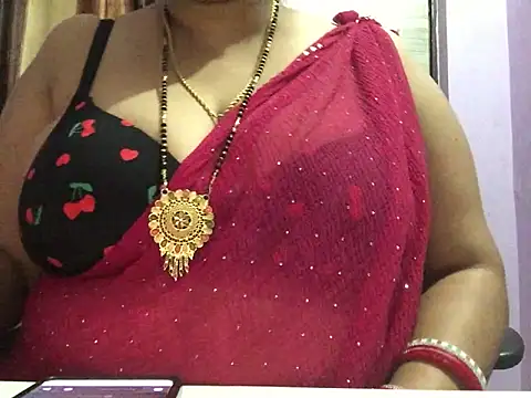 Snapshot of Desi_bhabhiii chatting on 02/07/25, 06:03 Desi bhabhiii online show from 02/07/25, 06:03