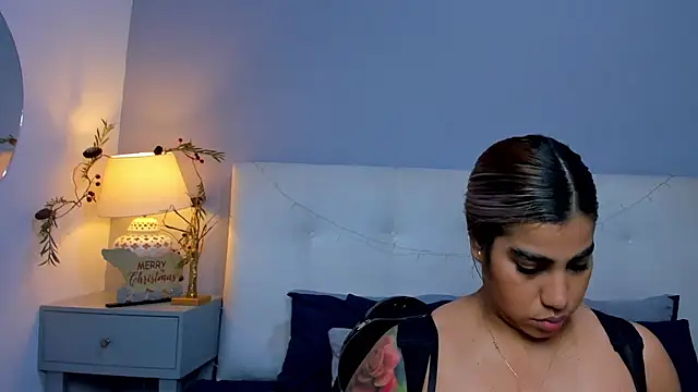 SaraaJhonsonn online show from 12/02/25, 04:02