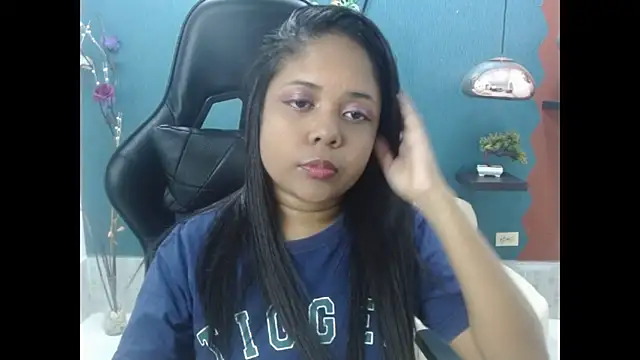 Snapshot of Melikasweetz chatting on 02/09/25, 05:43 Melikasweetz online show from 02/09/25, 05:43