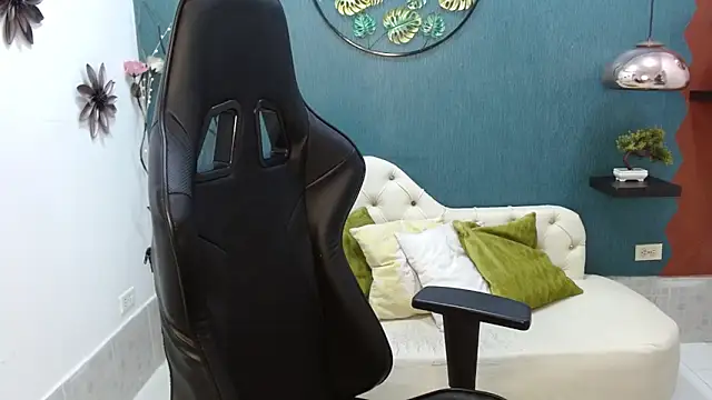 Snapshot of Melikasweetz chatting on 03/11/25, 11:44 Melikasweetz online show from 03/11/25, 11:44