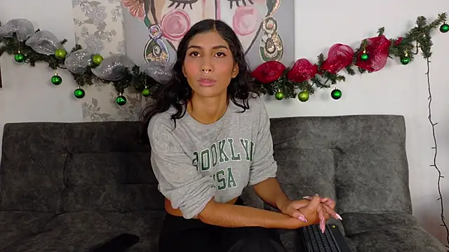 Snapshot of taty_miller chatting on 11/27/25, 08:11 taty miller online show from 11/27/25, 08:11