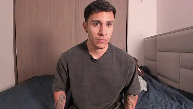 Snapshot of JayMarcos_ chatting on 12/15/24, 03:45 JayMarcos online show from 12/15/24, 03:45