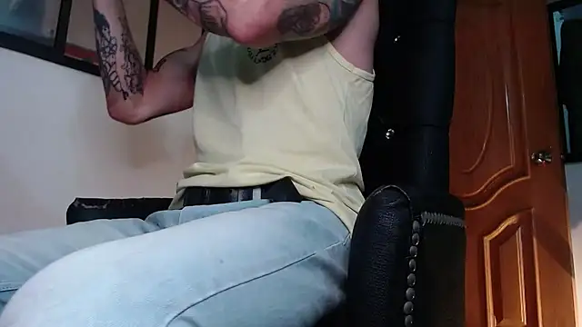 ren stipee online show from 02/19/25, 03:06