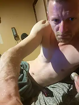 Snapshot of BigDDave6979 chatting on 02/28/25, 03:37 BigDDave6979 online show from 02/28/25, 03:37