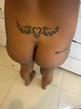 Snapshot of eljunior01 chatting on 03/16/26, 05:44 eljunior01 online show from 03/16/26, 05:44