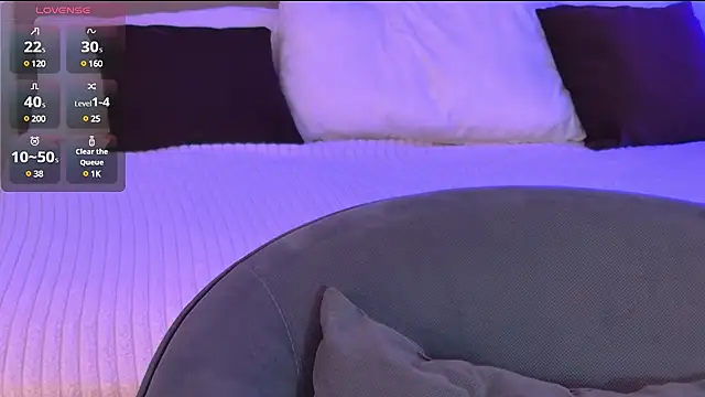 MiaBecky online show from 03/09/25, 05:22