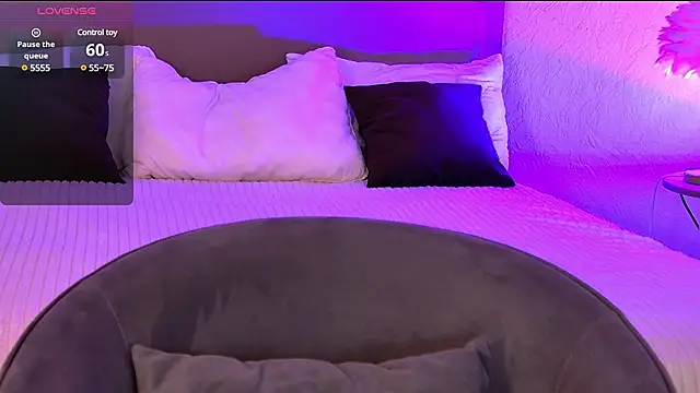 MiaBecky online show from 03/14/25, 05:27