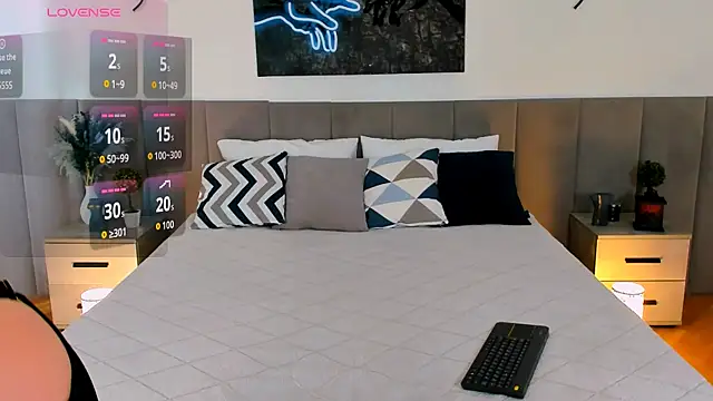 MiaBecky online show from 09/21/25, 05:31