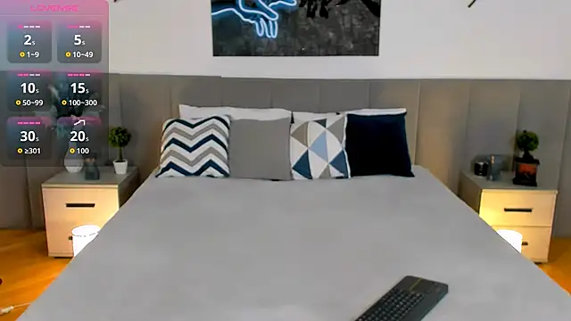 MiaBecky online show from 11/06/25, 05:30