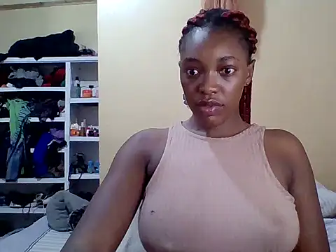 Snapshot of Zara_Twilight chatting on 12/04/25, 10:57 Zara Twilight online show from 12/04/25, 10:57