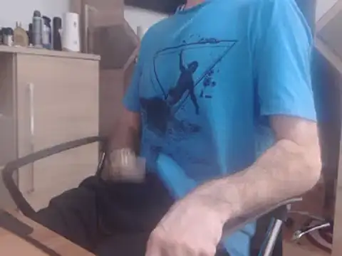 uncutguy01 online show from 02/05/25, 12:27