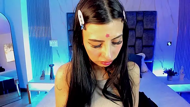 Nicolette ks  online show from 07/03/26, 07:37