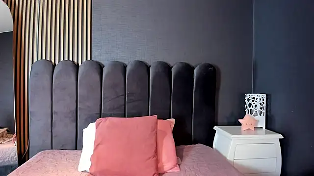 Nicolette ks  online show from 07/23/26, 04:54