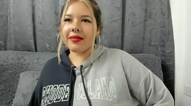 LinaBrowm online show from 01/23/25, 02:02