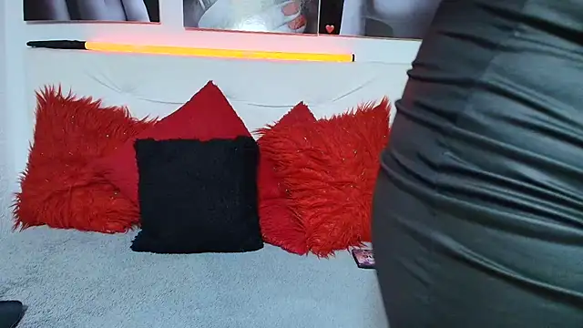 LinaBrowm online show from 03/04/26, 01:39