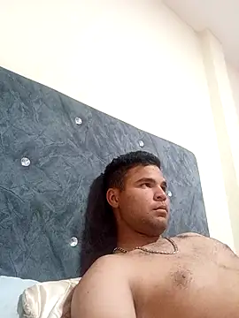 PITBuk 708 online show from 12/22/25, 08:06