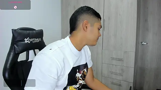 Iamdylan777 online show from 02/01/25, 06:43