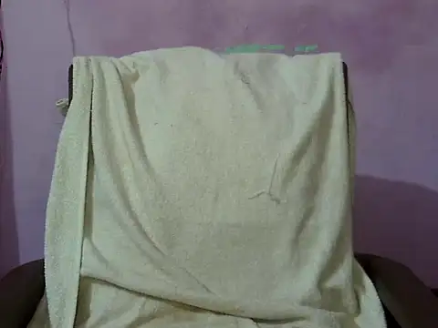 Snapshot of SHONALI_ chatting on 12/13/24, 05:43 SHONALI online show from 12/13/24, 05:43