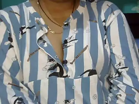 Snapshot of SHONALI_ chatting on 03/06/25, 05:03 SHONALI online show from 03/06/25, 05:03