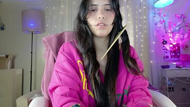 AllisonCatUwU online show from 04/24/26, 04:20