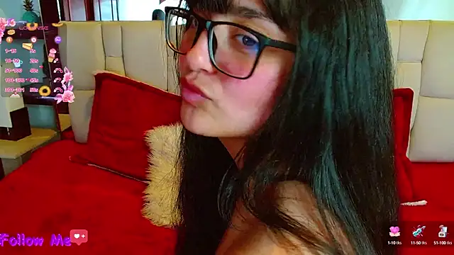 scarlleth  online show from 03/21/25, 06:29