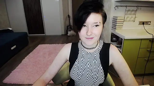 Snapshot of Kira_Bakker chatting on 01/13/25, 11:17 Kira Bakker online show from 01/13/25, 11:17